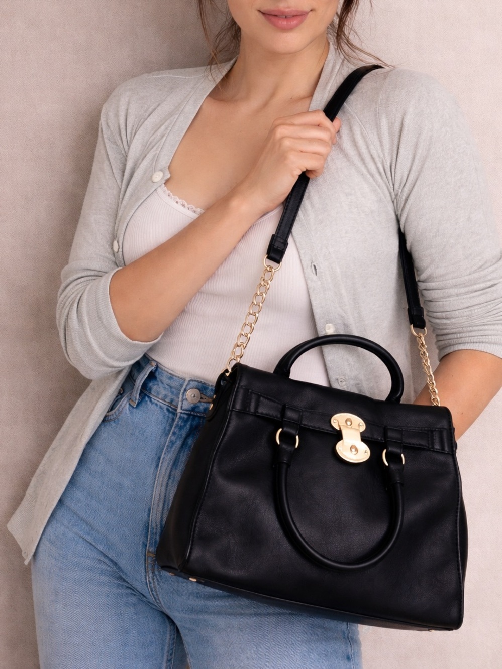 Michael Kors Elegant Black Handbag with Gold Accents